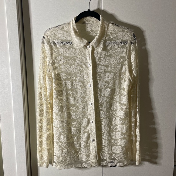 Lace shirt Medium - Picture 2 of 3